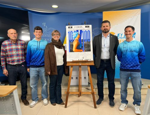 La Consejería de Deporte presenta una nueva edición del “100×100 CTM”, una prueba solidaria de natación por equipos en la piscina municipal