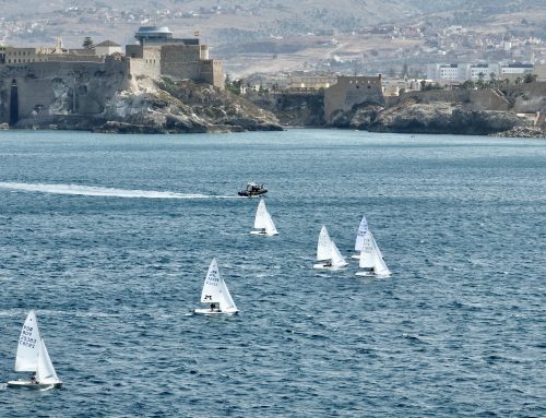 El viento endurece el Mundial Júnior de Snipe, con Fretwell y Krebs al frente y España ya en el podio provisional